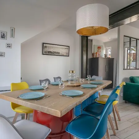 Belle Maison Pour 11 - Jardin - Detente