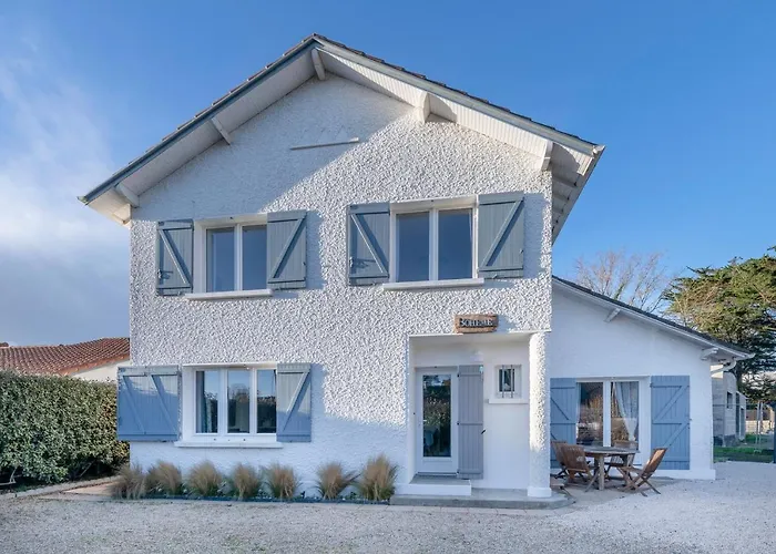 Belle Maison Pour 11 - Jardin - Detente