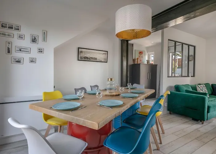 Belle Maison Pour 11 - Jardin - Detente