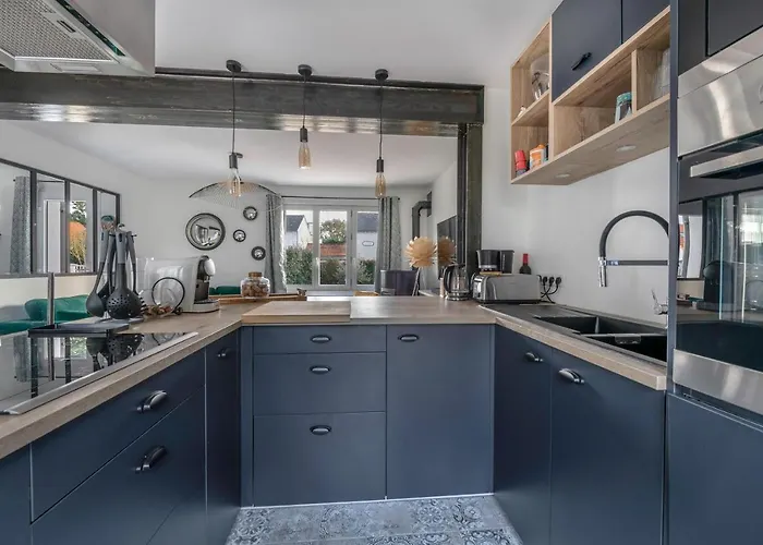 Holiday home Belle Maison Pour 11 - Jardin - Detente