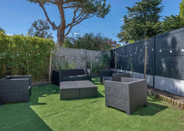 Holiday home Belle Maison Pour 11 - Jardin - Detente *